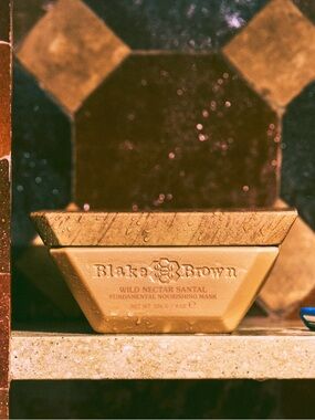 Wild Nectar Santal Nourishing Hair Mask — Gold